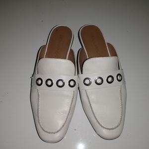 Bernardo White Leather Mule Flats Almond Toe 6.5M